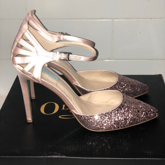 Betsy Johnson Pink sparkly single sole heels - Picture 2 of 6